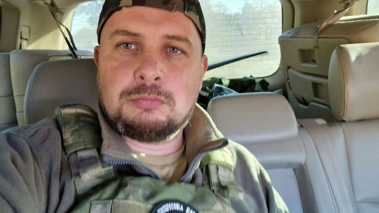 Спецназ штурмует квартиру второго подозреваемого в убийстве Владлена Татарского
