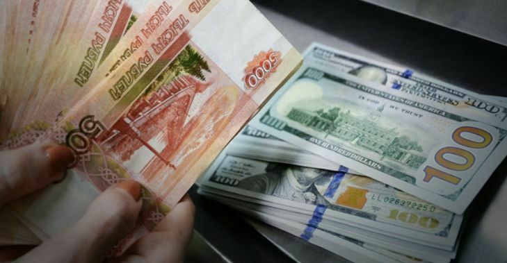 Финансовые власти России отказались спасать рубль