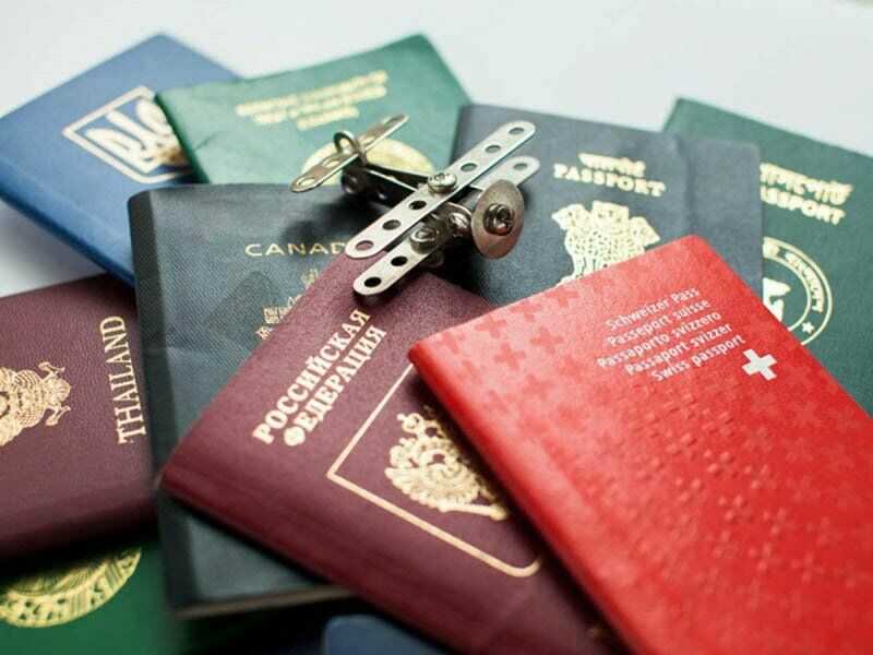 Россиянам с двойным гражданством позволили покинуть страну