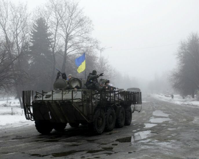 Порошенко подтвердил выход из Дебальцево 2475 украинских солдат