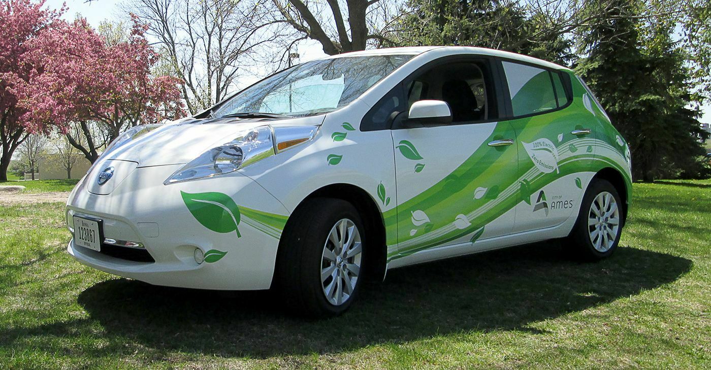 В Минэкономики предложили отменить налог на экологичные автомобили