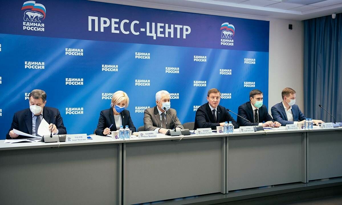 «Единая Россия» подвела итоги первой сессии в Госдуме VIII созыва
