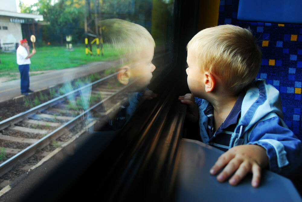 Детям разрешат самостоятельно путешествовать поездом с 10 лет