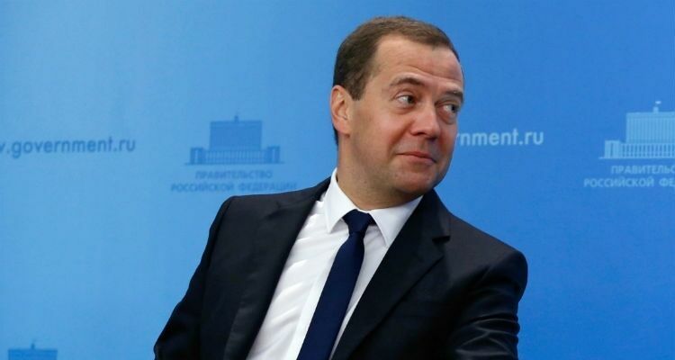 МИД Японии озабочен визитом Медведева на Курилы