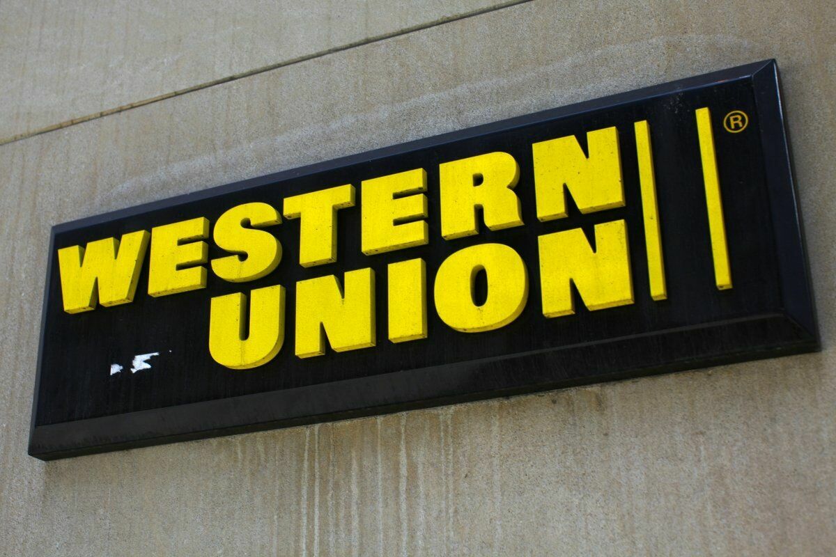 Western Union прекратила отправлять переводы на русскоязычном сайте