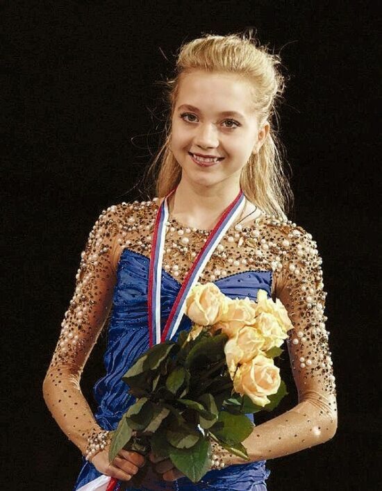 Двукратная вице-чемпионка Европы по фигурному катанию Елена Радионова
