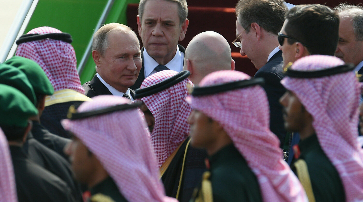 Нефть, ячмень и «калашников»: зачем Путин летал в Саудовскую Аравию
