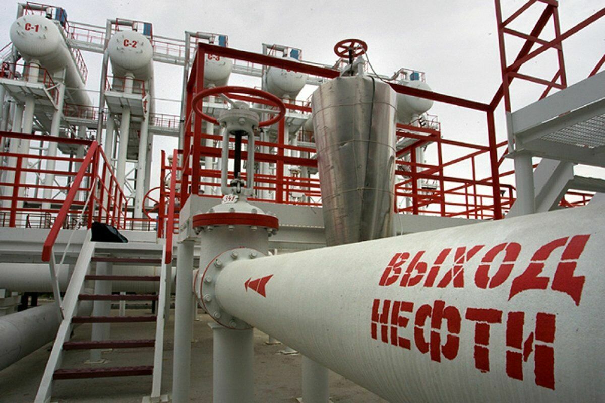 СМИ сообщили о возможной остановке экспорта нефти из России в Белоруссию с 1 января