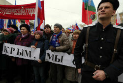 Около 20 тыс. участников акции в Москве поддержали россиян на Украине
