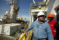 BP замуровала нефтяную скважину (ФОТО)