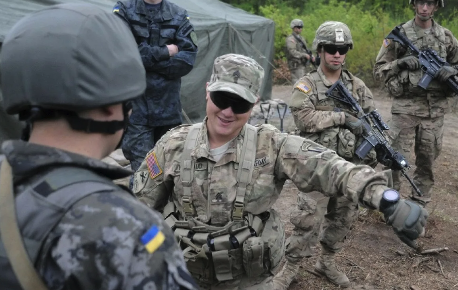 РФ не станет обсуждать гарантии безопасности, пока на Украине есть инструкторы НАТО