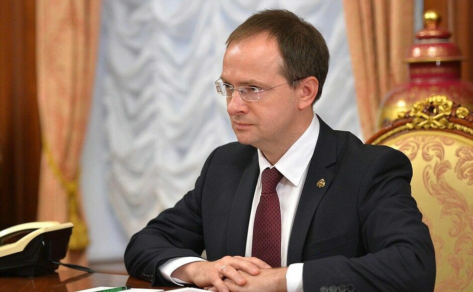 Министр Мединский считает, что СМИ "хайпуют" на преступлении историка Соколова