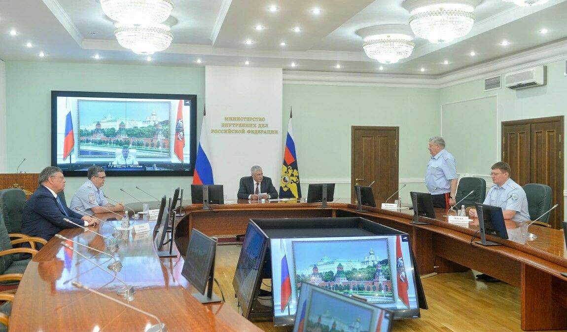 Глава МВД РФ представил своего заместителя и нового начальника тверской полиции