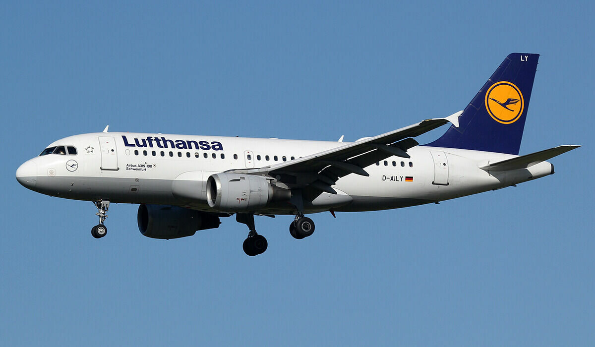 Lufthansa отменила вылеты из Москвы и Петербурга