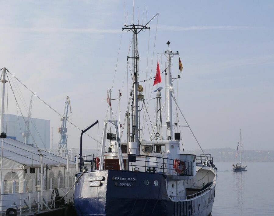 Кораблям компании Кребс запрещено ходить под польским флагом