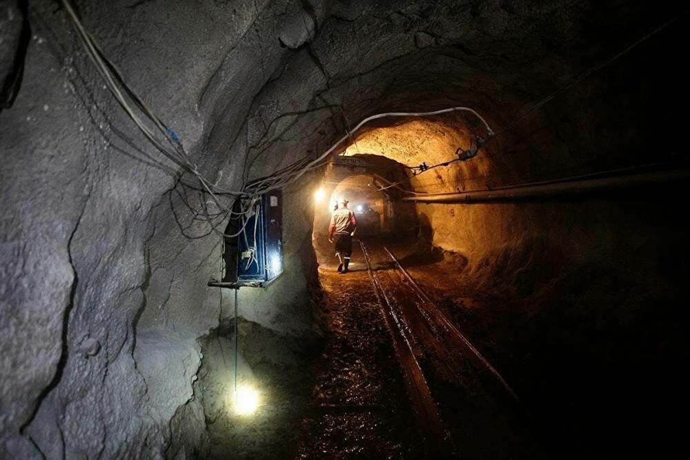 При взрыве на золотодобывающей шахте в Бурятии погиб горняк