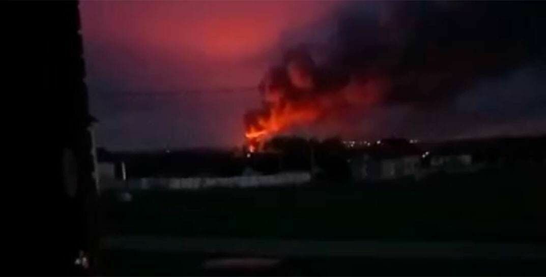 В районе пожара на складе боеприпасов в Белгородской области прогремели взрывы