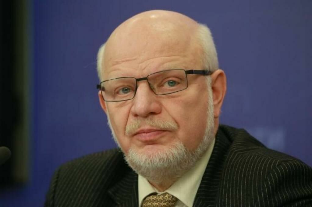 Михаил Федотов предложил объявить амнистию к 25-летию Конституции