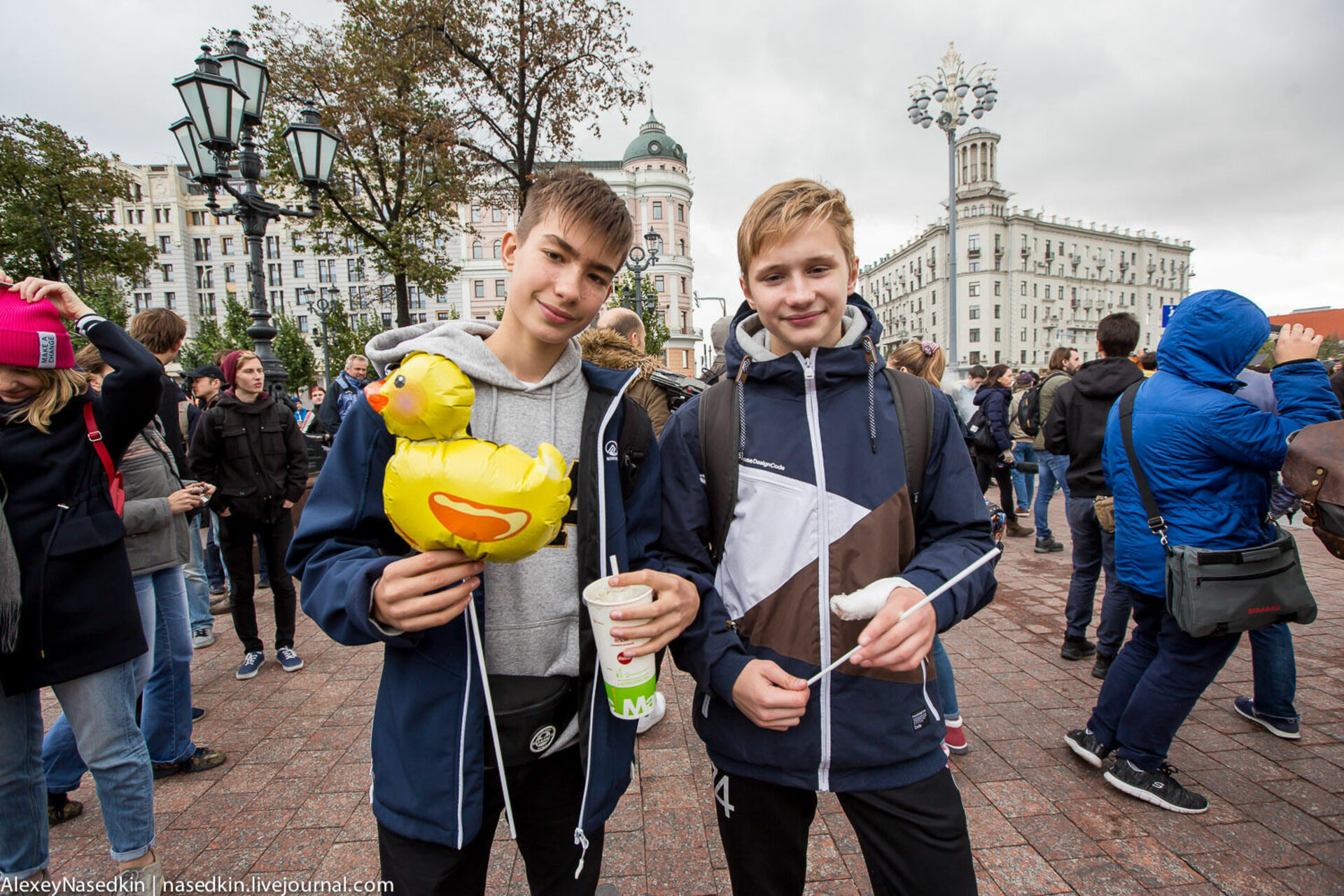 Дети на митинге навального. Школьники на митинге. Школьники на митинге Навального. Школьники навальнята.