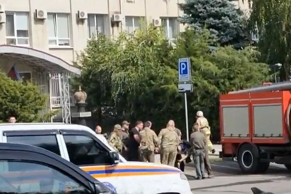 В центре Луганска в здании генпрокуратуры ЛНР прогремел взрыв