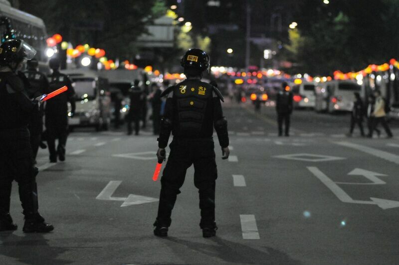 Полицейские Гонконга впервые запретили митинги