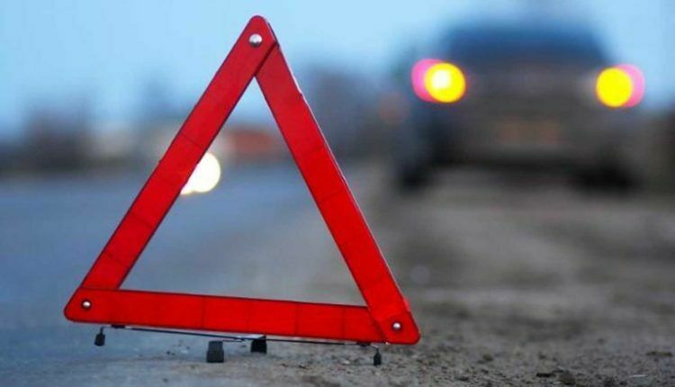 В центре Москвы двое рабочих погибли в результате наезда автомобиля