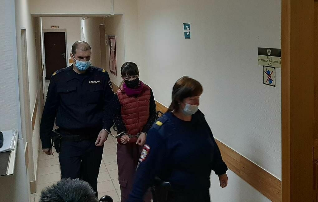 Задержание Ксении Фадеевой