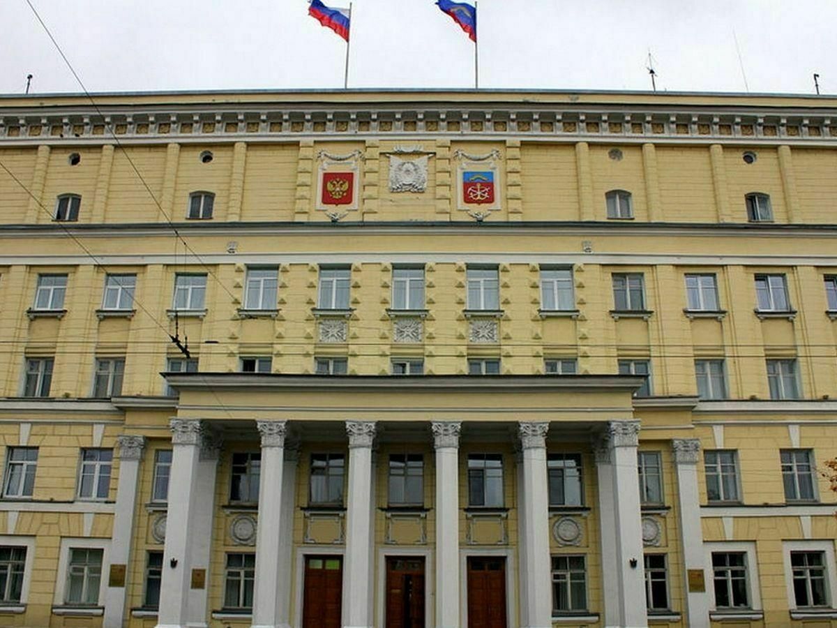Здание правительства Мурманской области забросали коктейлями Молотова