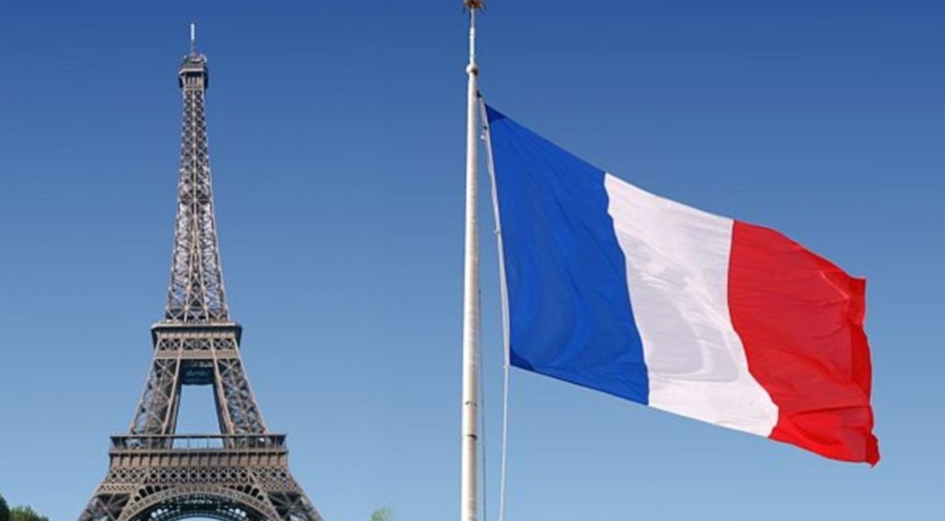 Франция ис. Флаг Парижа Франции. Эйфель башня с флагом. Радиогазета Франции Франция Франция. Флаг Парижа флаг Парижа.