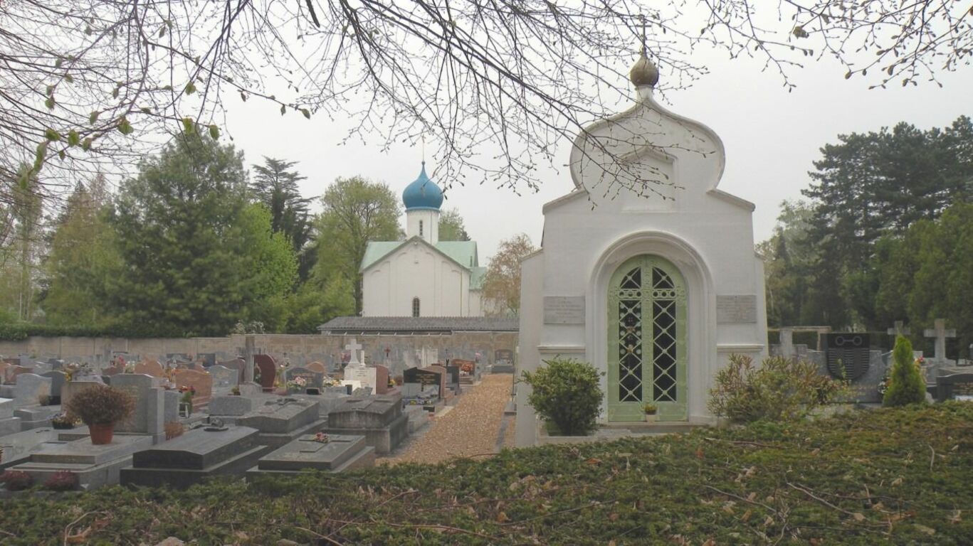 Сент-Женевьев-де-Буа не принял от РФ плату за аренду русской части кладбища