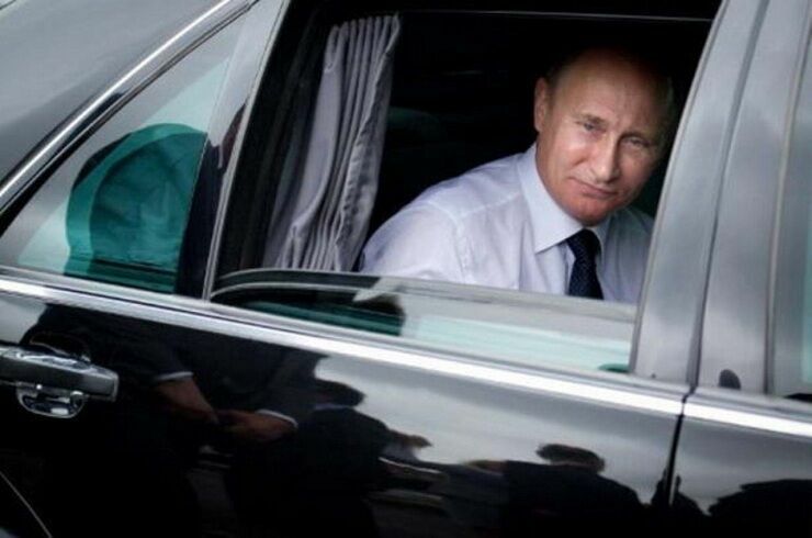 Бывший лимузин Путина продают за 83 млн рублей