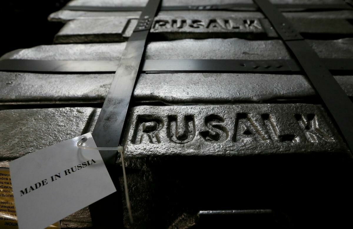"Русал" может закрыть мощности ещё ряда заводов из-за санкций