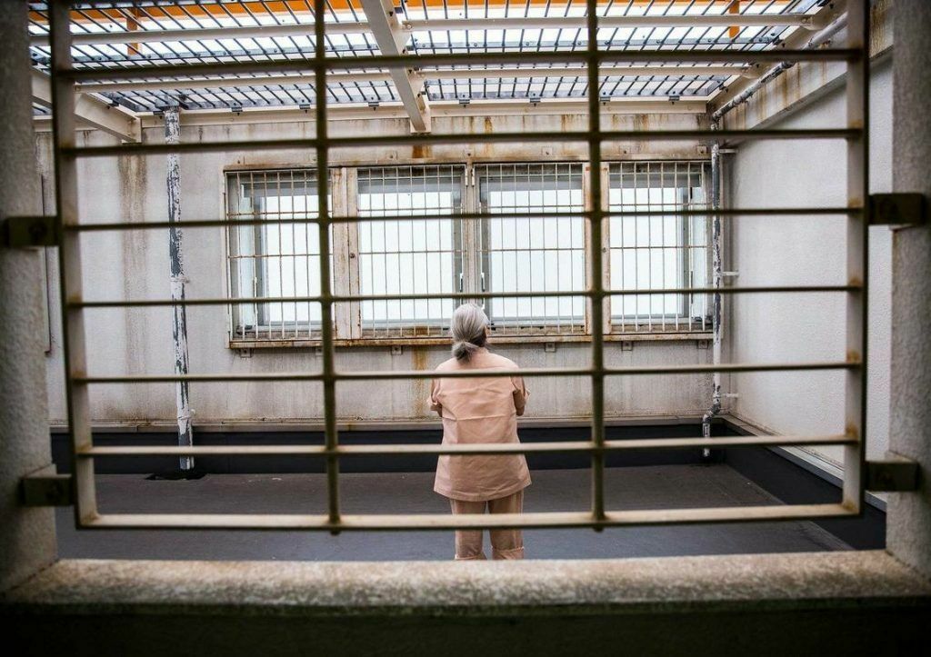 Пожилые японки спасаются от одиночества... в тюрьме