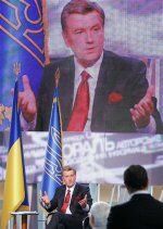 Ющенко проголосовал на парламентских выборах раньше всех
