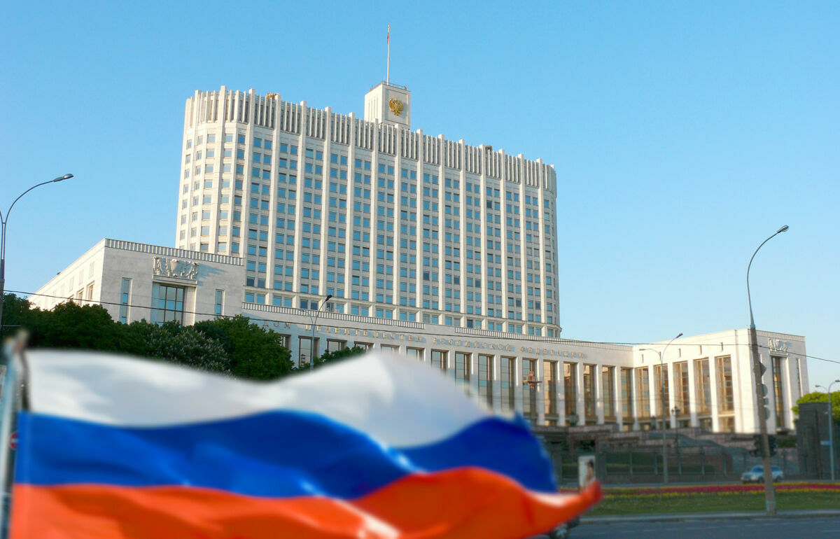 Более половины россиян высказались за отставку правительства