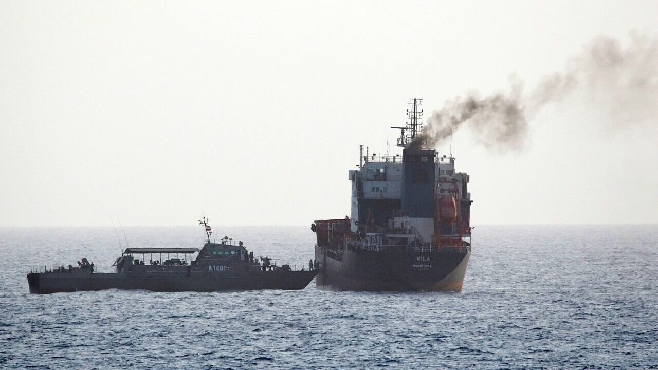 Иранцы захватили уже второй за неделю нефтяной танкер в Ормузском проливе