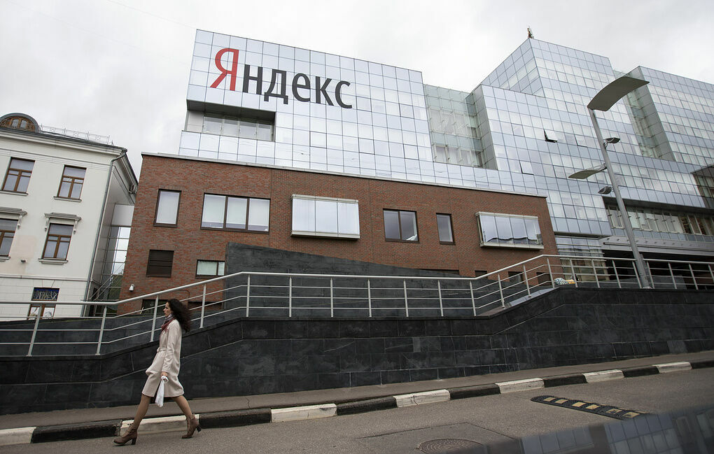 "Сила Сбербанка". Капитализация "Яндекса" упала почти на $335 млн