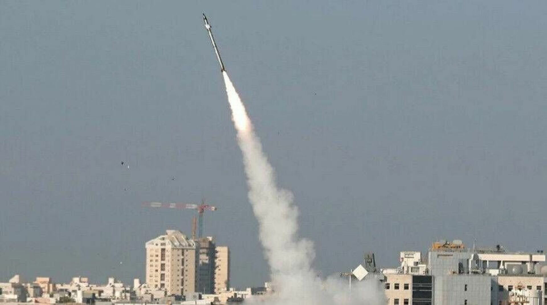 Реакция ирана на атаку израиля. Аэропорт Алеппо Сирия. Российские ракеты. Ракетный удар. Удар ракетой.