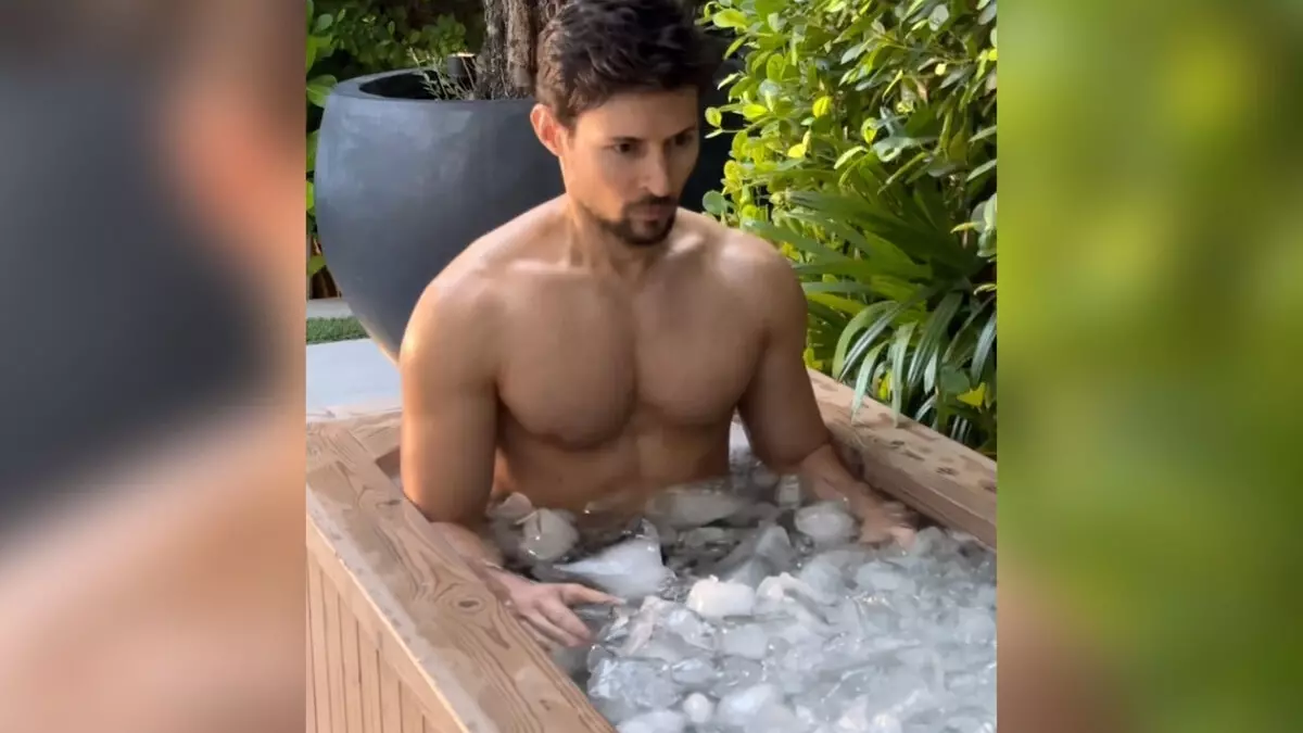 Долларовый миллиардер Дуров показал, как принимает ванну со льдом