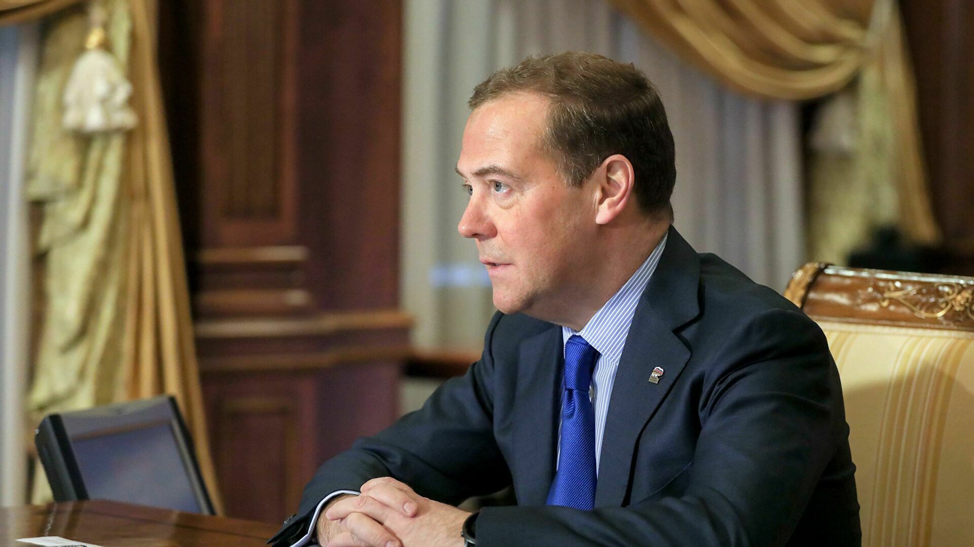 Дмитрий Медведев: спецоперацию на Украине поддерживают три четверти граждан