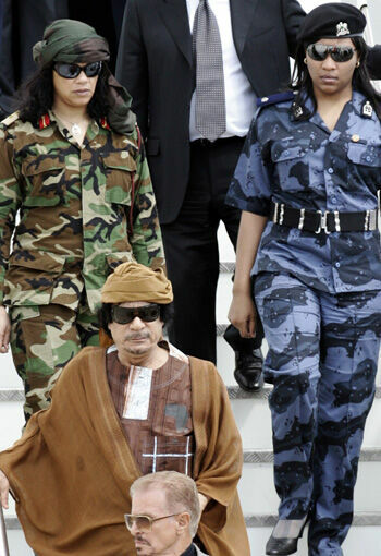 Италия заплатит Каддафи за оккупацию Ливии