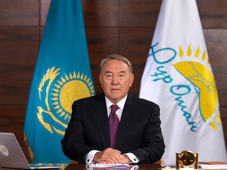 Президент Казахстана подписал указ о переходе на латиницу