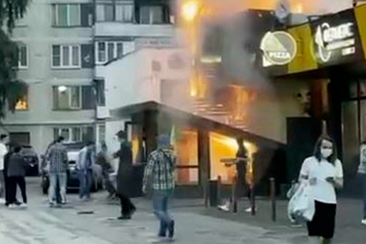 На юго-западе Москвы сгорело кафе