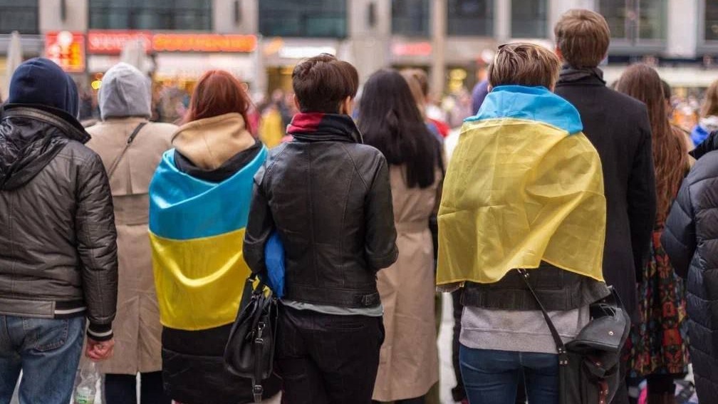 Билет в одну сторону: Европа готова платить украинцам, согласным вернуться на родину