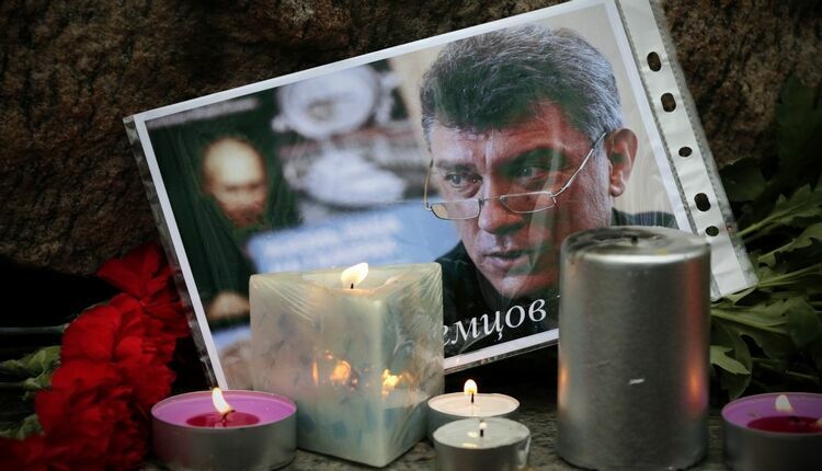 Спутница Немцова Анна Дурицкая дала показания по делу об его убийстве