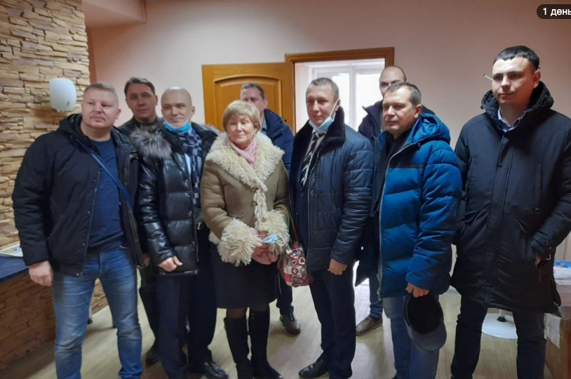 17 хабаровских депутатов передумали выходить из ЛДПР