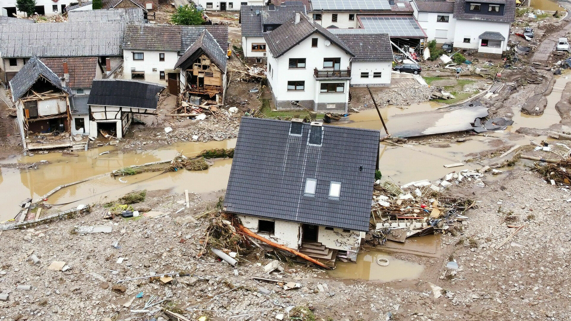 Катастрофические наводнения в Европе имеют простое объяснение