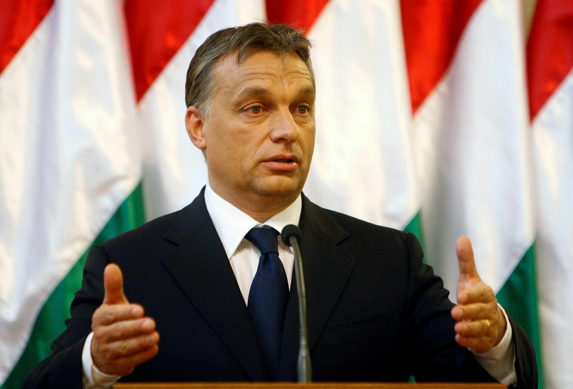 Виктор Орбан «выдавливает» иностранные супермаркеты из Венгрии