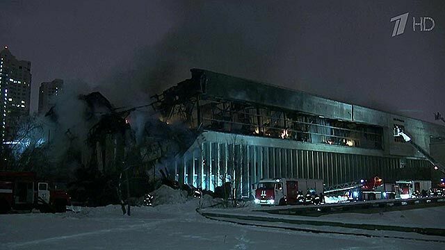 Пожар в  библиотеке ИНИОН РАН в Москве тушили больше суток
