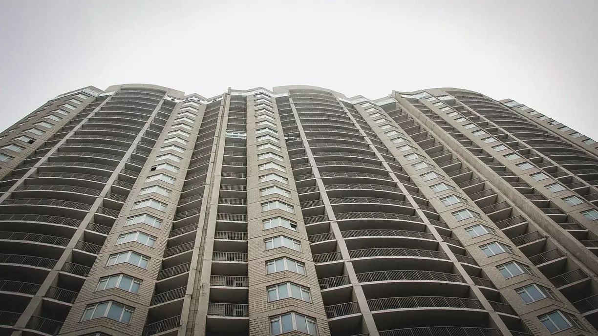 Желающим улучшить жилищные условия риелторы советуют присмотреться к квартирам на вторичном рынке, невзирая на высокие ставки
